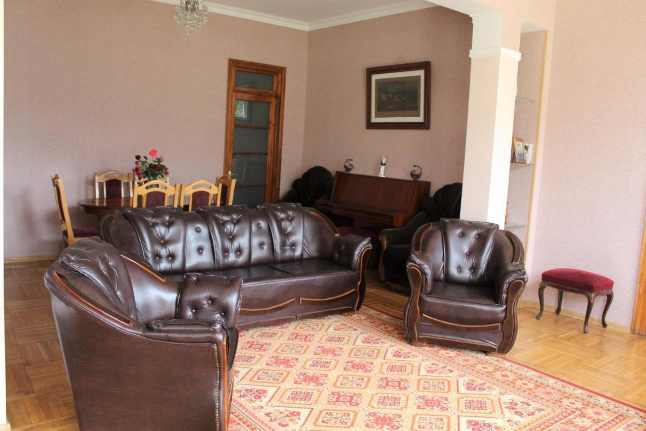 אמברולאורי Guest House Racha מראה חיצוני תמונה