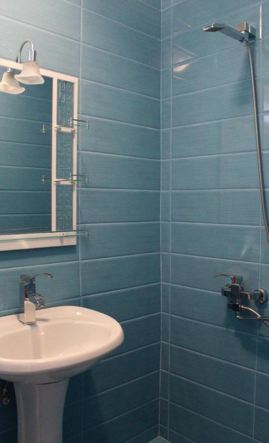 אמברולאורי Guest House Racha מראה חיצוני תמונה