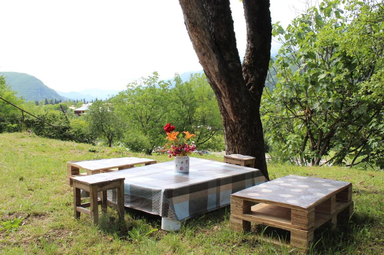 אמברולאורי Guest House Racha מראה חיצוני תמונה