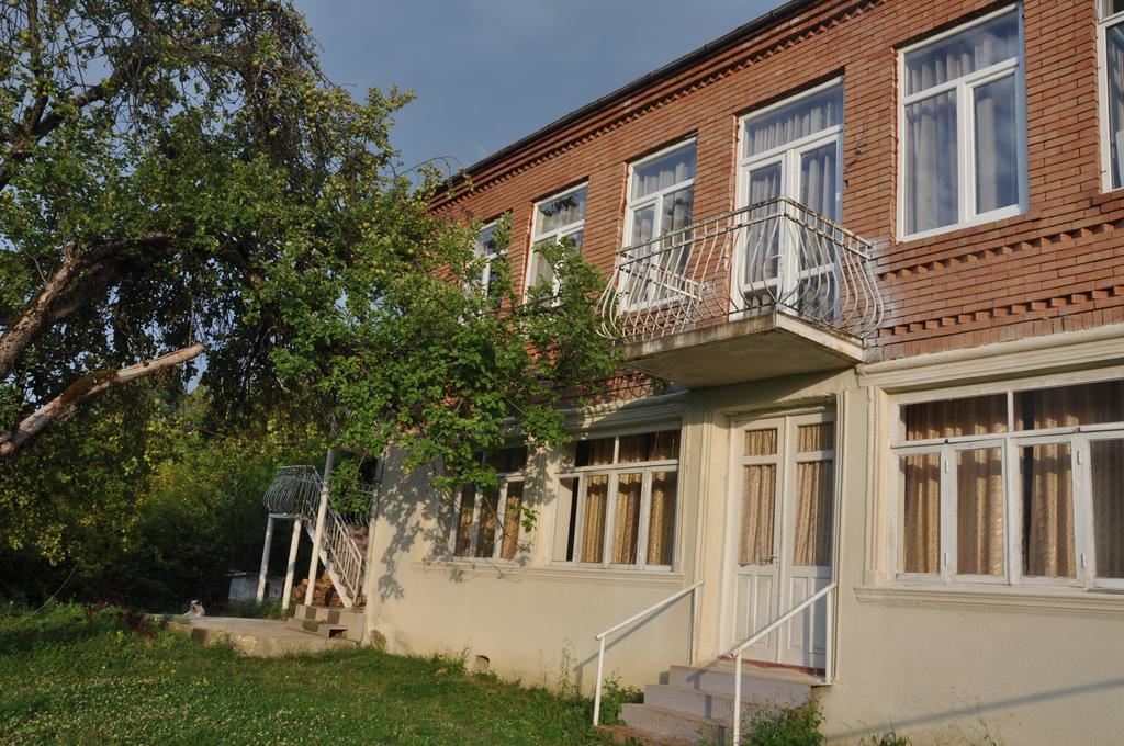 אמברולאורי Guest House Racha מראה חיצוני תמונה